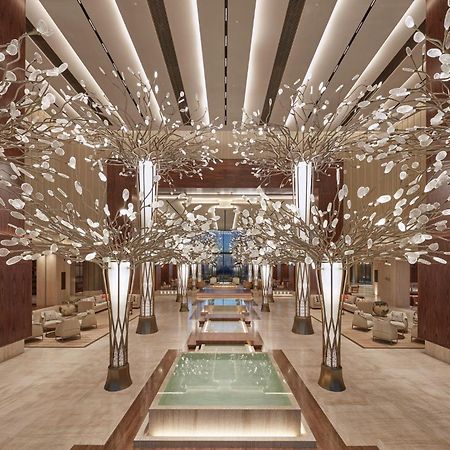 Mandarin Oriental Jumeira, Dubai Exteriör bild The lobby of the Ritz-Carlton, DIFC