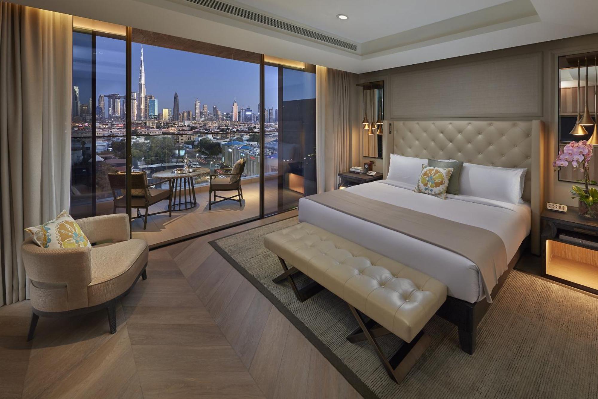 Mandarin Oriental Jumeira, Dubai Exteriör bild A bedroom at the Address Downtown Dubai