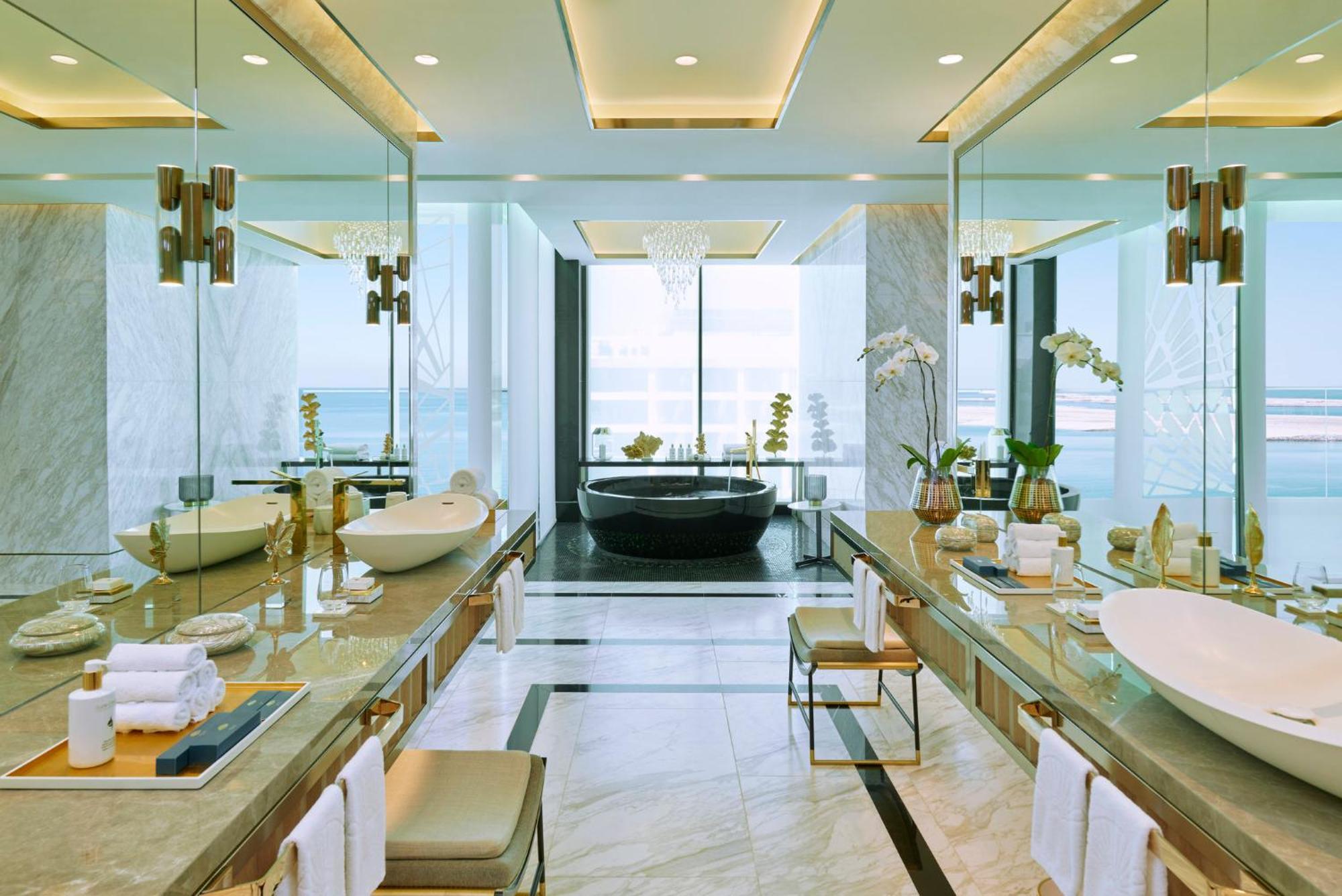 Mandarin Oriental Jumeira, Dubai Exteriör bild Bathroom