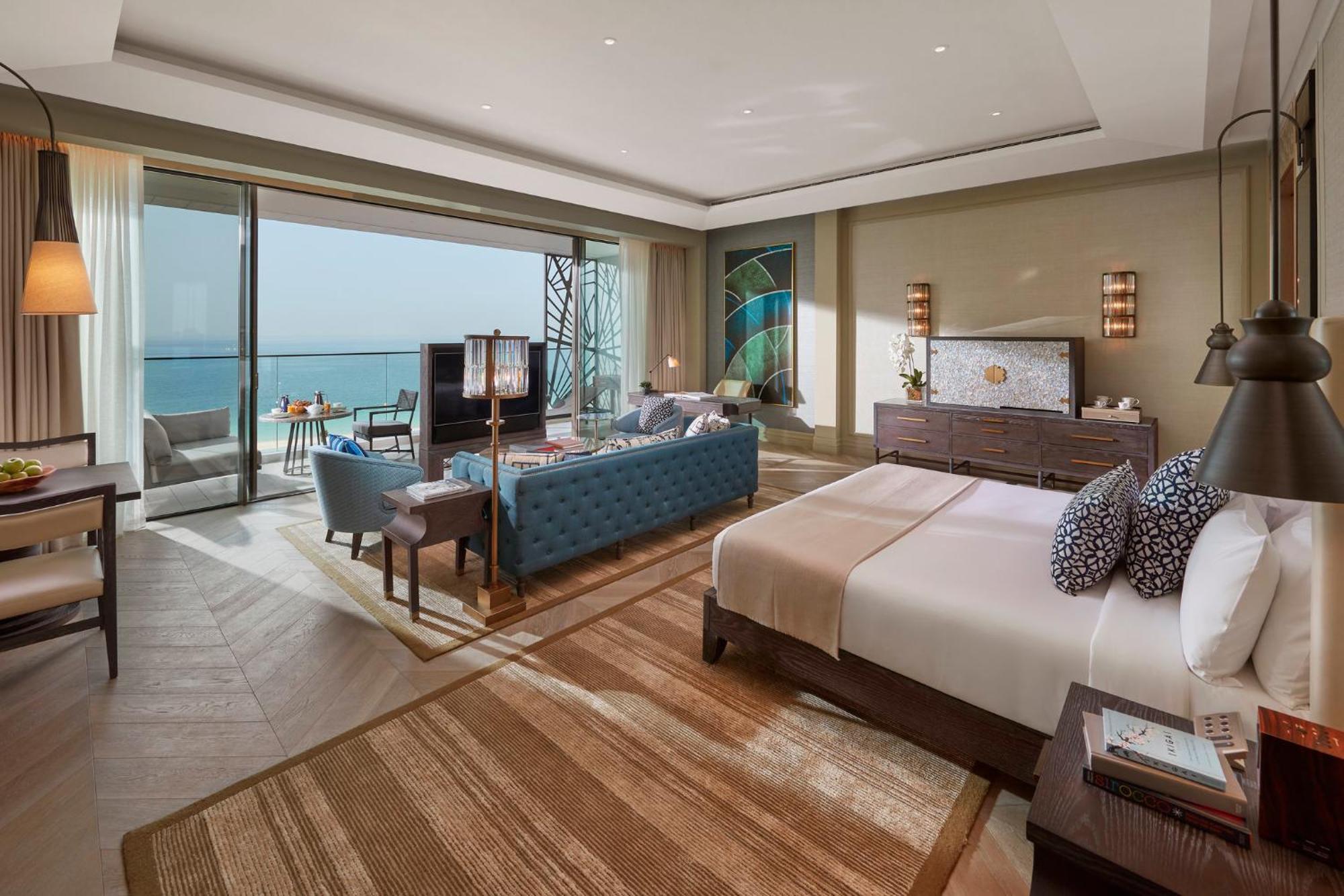 Mandarin Oriental Jumeira, Dubai Exteriör bild A bedroom at the hotel