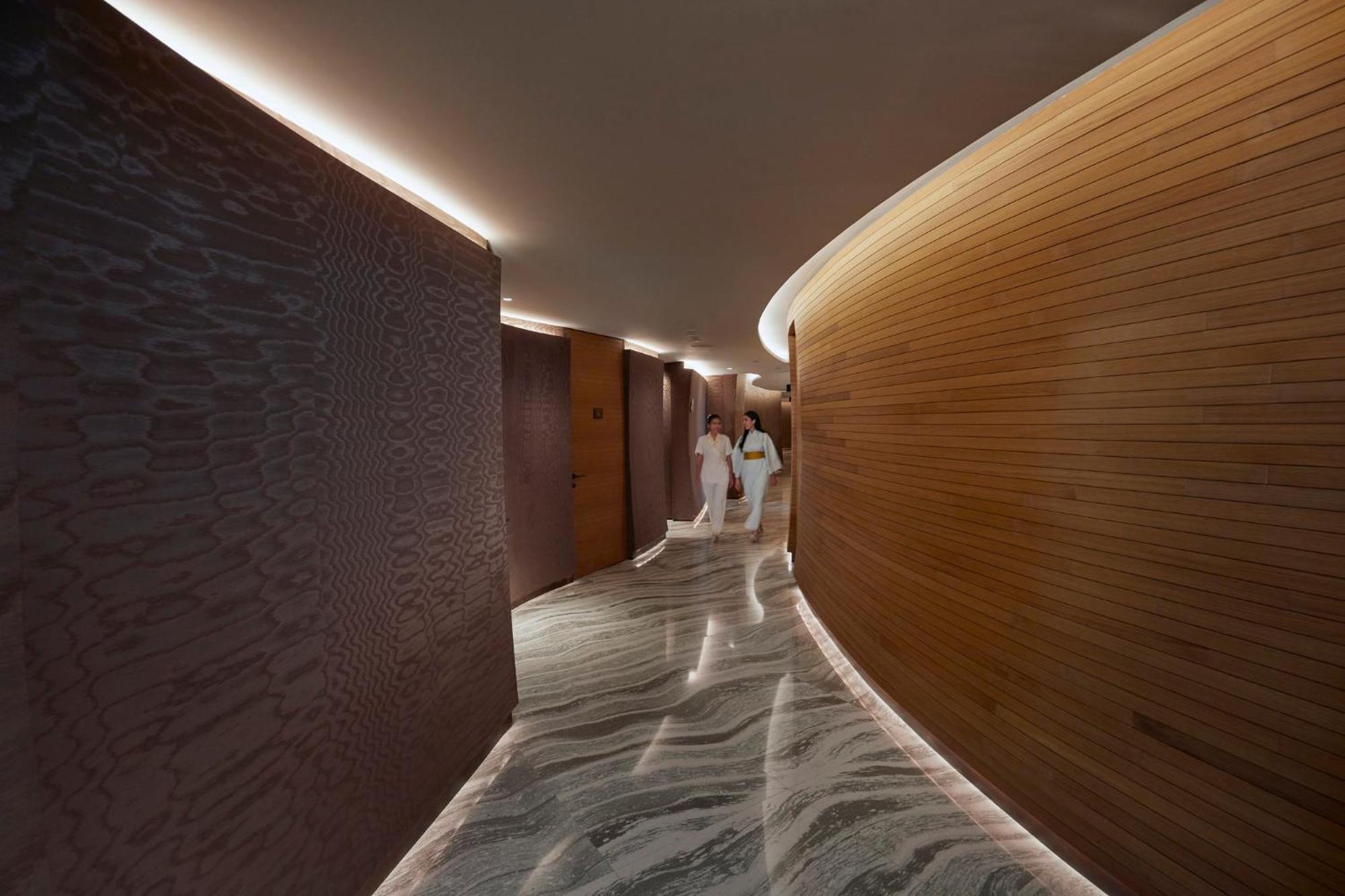 Mandarin Oriental Jumeira, Dubai Exteriör bild The Spa at The Ritz-Carlton, DIFC